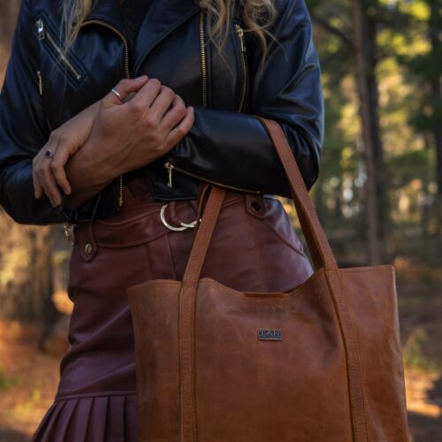 Tan Leather Goods - Judy Leather Handbag - Pecan