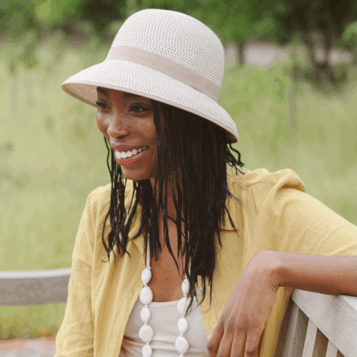 Headwear - Anna Bucket (Beige / White)